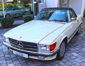 * MERCEDES BENZ SL 560 Cabrio, R107, Hellelfenbein, BJ 1986 (052)